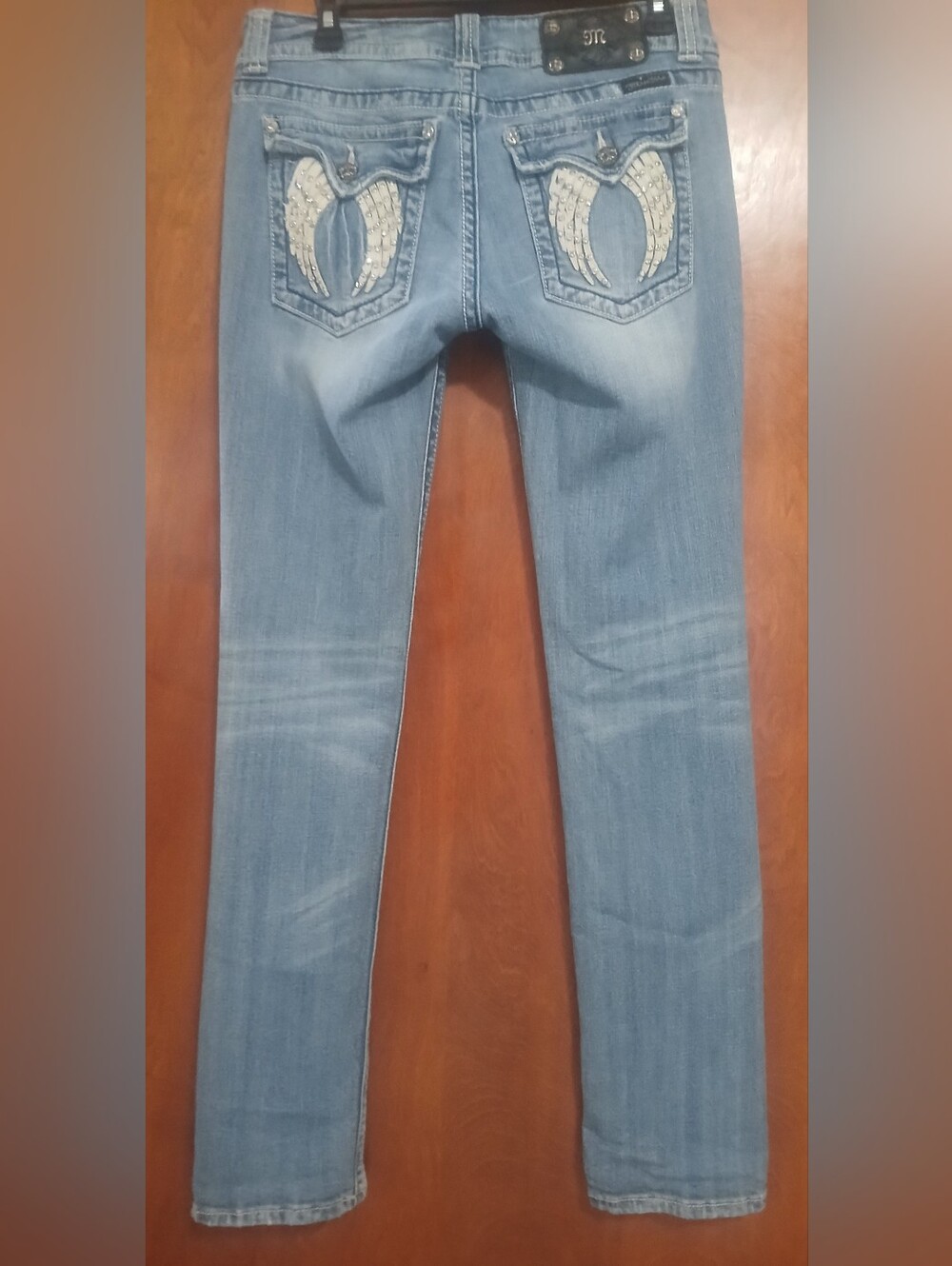 EUC Miss Me Skinny Jeans